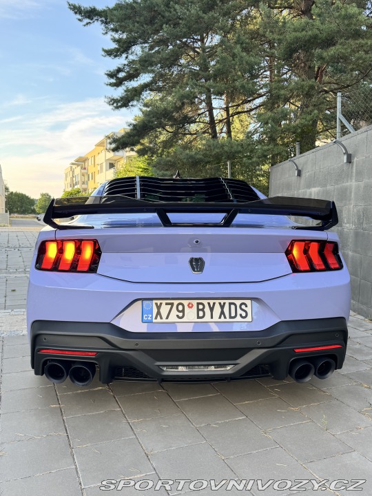 Ford Mustang Dark Horse 2025
