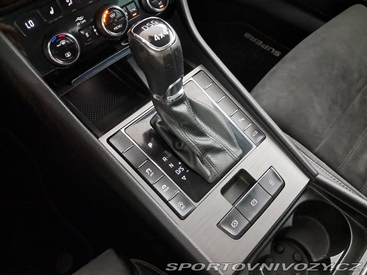Škoda Superb Scout 2.0 TSI 2020