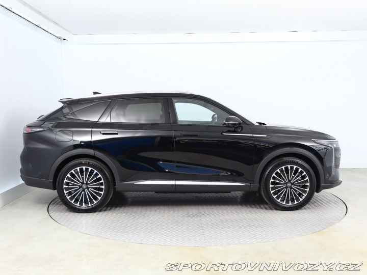 Ostatní značky Ostatní modely Omoda 9 SHS 1.5 PHEV 2026