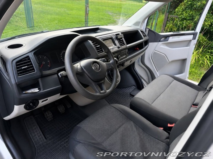 Volkswagen Ostatní modely Transporter 2,0   T6 Long TDI 110 kW, 1800