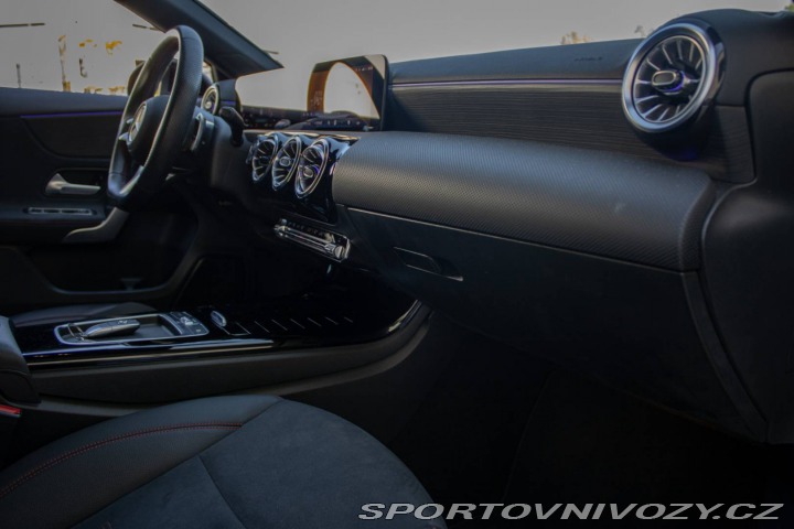 Mercedes-Benz A A180 AMG line 2023 100kW 2023