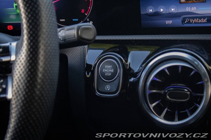 Mercedes-Benz A A180 AMG line 2023 100kW 2023