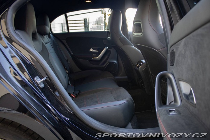 Mercedes-Benz A A180 AMG line 2023 100kW 2023