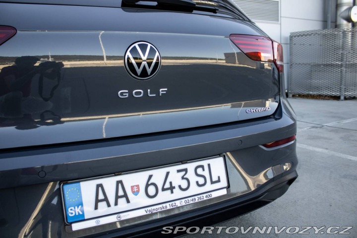 Volkswagen Golf 1.5 eTSI eHybrid Limited 2025