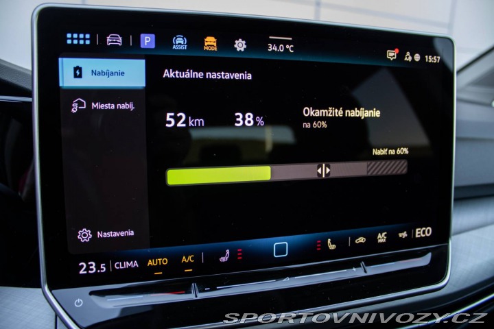 Volkswagen Golf 1.5 eTSI eHybrid Limited 2025