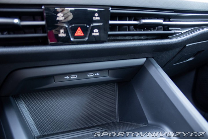 Volkswagen Golf 1.5 eTSI eHybrid Limited 2025