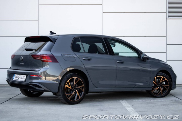 Volkswagen Golf 1.5 eTSI eHybrid Limited 2025