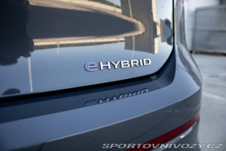 Volkswagen Golf 1.5 eTSI eHybrid Limited 2025