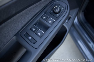 Volkswagen Golf 1.5 eTSI eHybrid Limited 2025