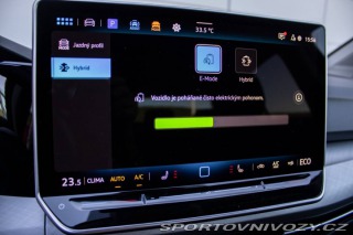 Volkswagen Golf 1.5 eTSI eHybrid Limited 2025