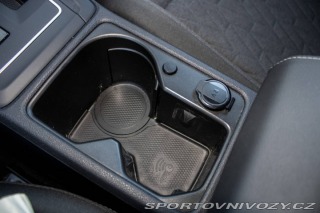 Volkswagen Golf 1.5 eTSI eHybrid Limited 2025