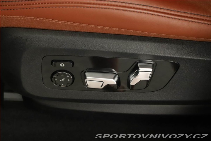BMW X6 xDrive30d, M PAKET, VENTI 2025
