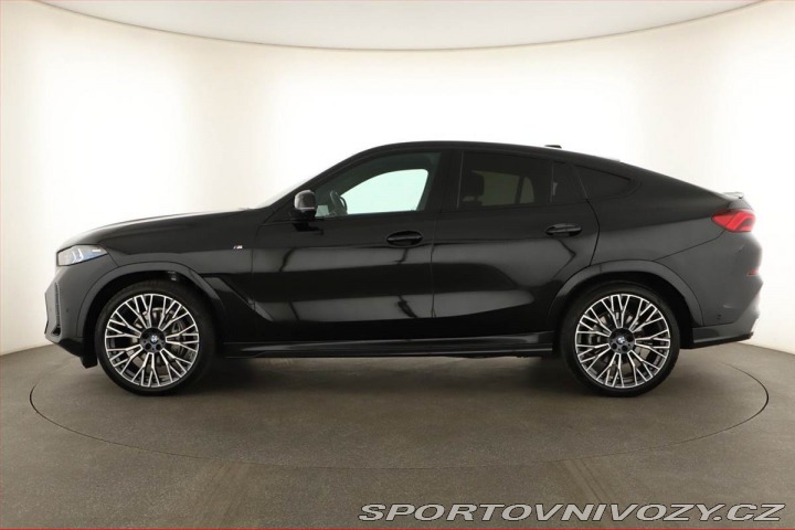 BMW X6 xDrive30d, M PAKET, VENTI 2025