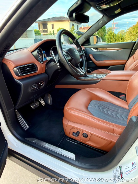 Maserati Levante S 2017