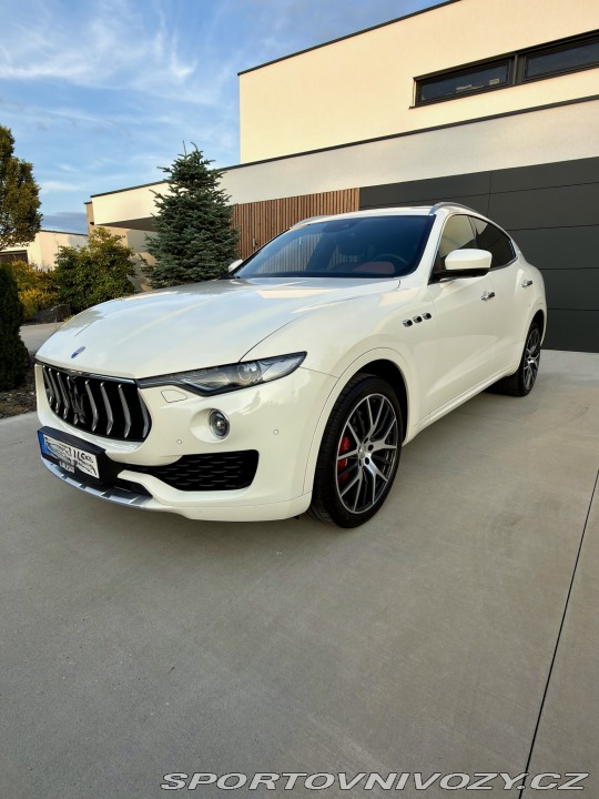Maserati Levante S 2017