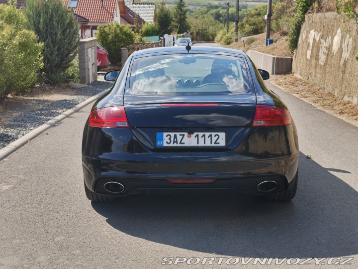 Audi TT 8j 2.0tfsi + zimní pneu 2010