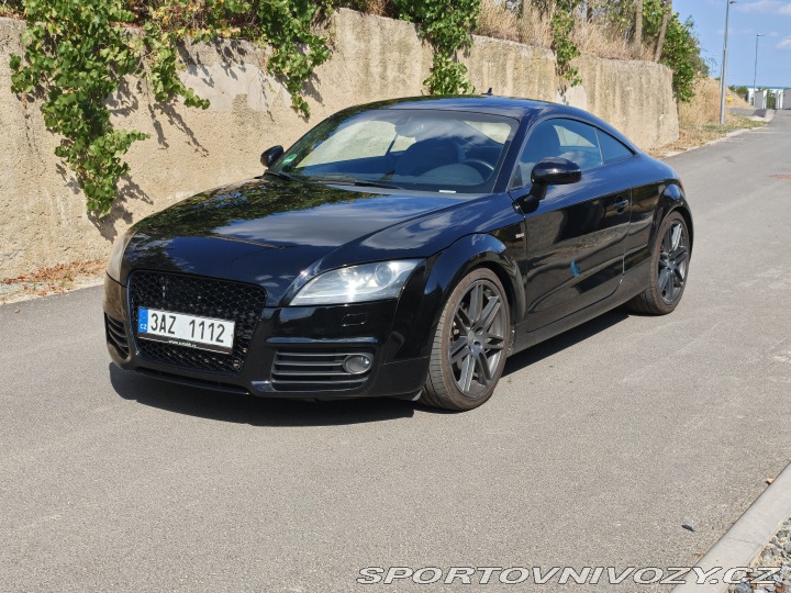 Audi TT 8j 2.0tfsi + zimní pneu 2011
