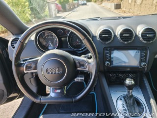 Audi TT 8j 2.0tfsi + zimní pneu 2011