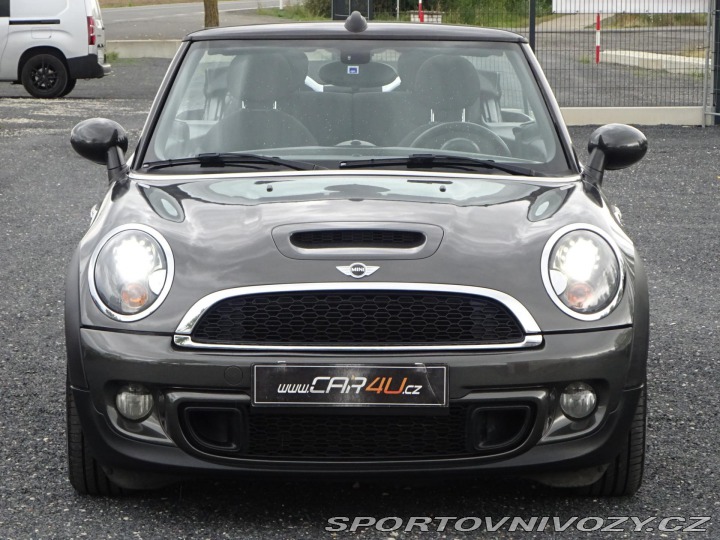 Mini Cooper S 1.6 135kW KABRIO KŮŽE 2012