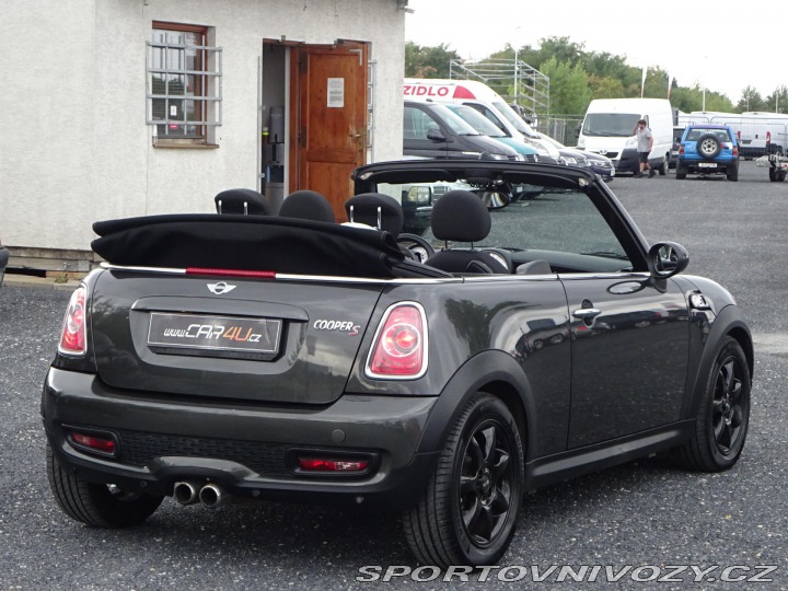 Mini Cooper S 1.6 135kW KABRIO KŮŽE 2012