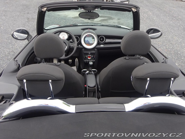 Mini Cooper S 1.6 135kW KABRIO KŮŽE 2012