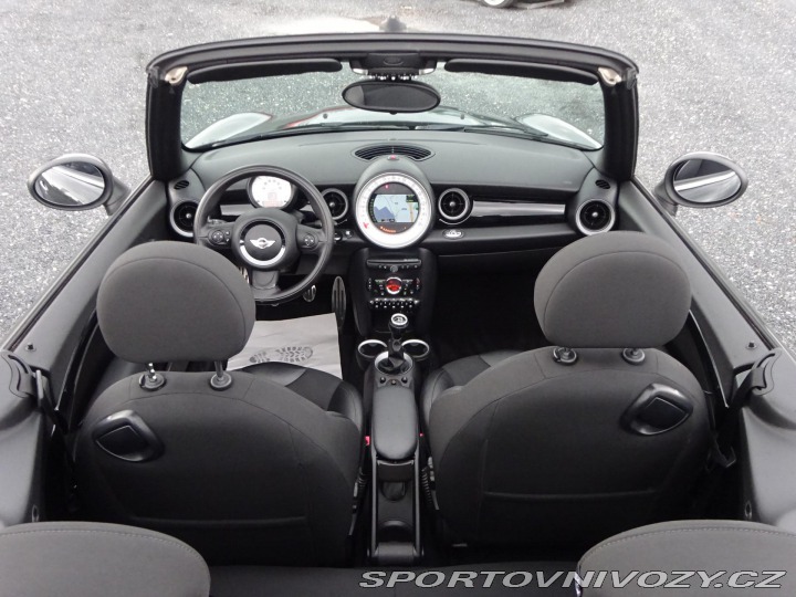 Mini Cooper S 1.6 135kW KABRIO KŮŽE 2012