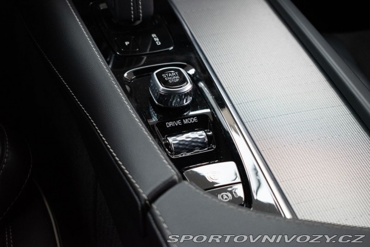 Volvo Ostatní modely XC90 B5 AWD R-DESIGN*POLESTAR 2021