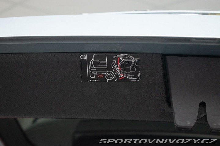 Volvo Ostatní modely XC90 B5 AWD R-DESIGN*POLESTAR 2021