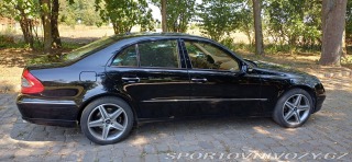 Mercedes-Benz E W211
