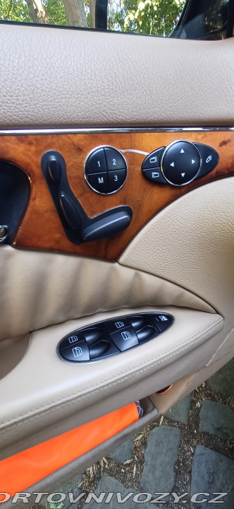 Mercedes-Benz E W211 2008