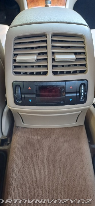 Mercedes-Benz E W211 2008