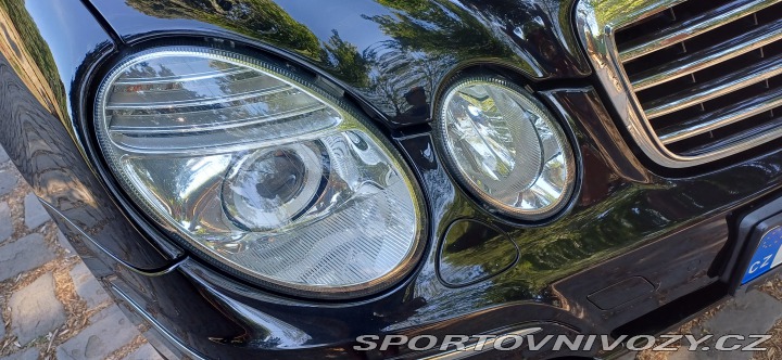 Mercedes-Benz E W211 2008