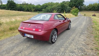 Alfa Romeo GTV 2001