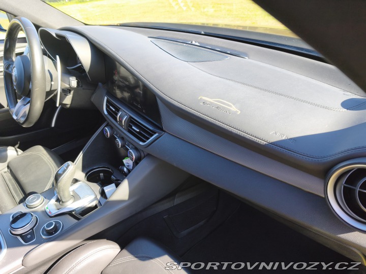 Alfa Romeo Giulia Veloce GT Junior 2022