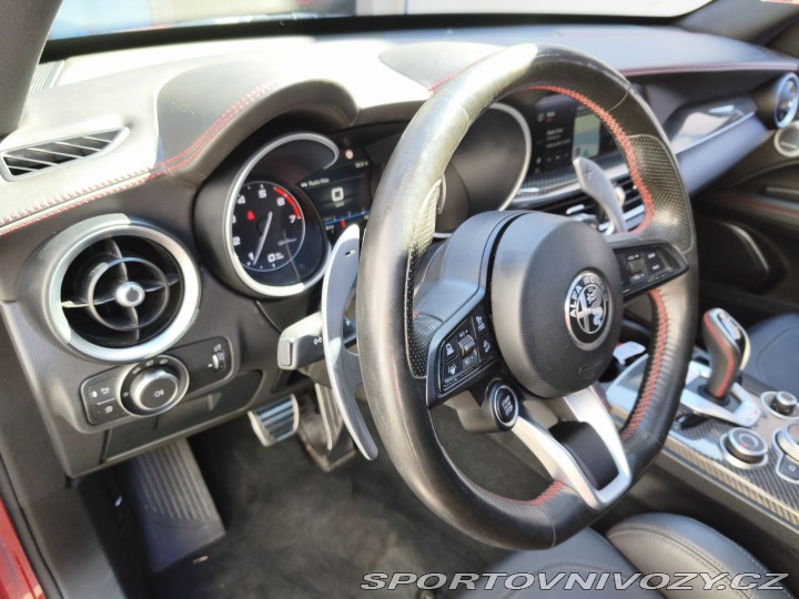 Alfa Romeo Stelvio Estrema 2022