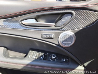 Alfa Romeo Stelvio Estrema 2022