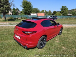 Alfa Romeo Stelvio Estrema 2022