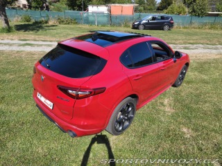 Alfa Romeo Stelvio Estrema 2022