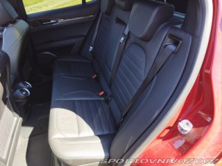 Alfa Romeo Stelvio Estrema 2022