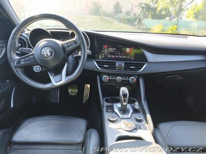 Alfa Romeo Giulia Sprint 2021