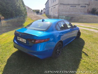 Alfa Romeo Giulia Sprint 2021