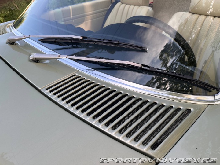 Mercedes-Benz SL 450 SL R107 1976