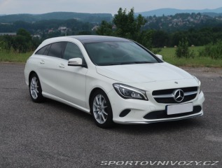 Mercedes-Benz CLA 220 4MATIC 2017