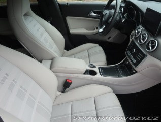 Mercedes-Benz CLA 220 4MATIC 2017