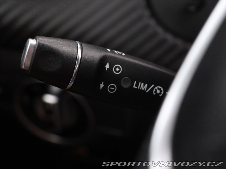 Mercedes-Benz A 2,0 45 265 kW 4Matic AMG 2015