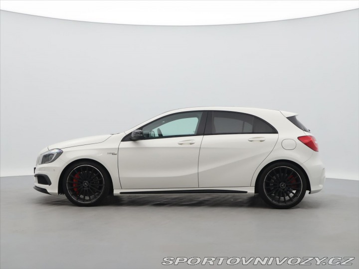 Mercedes-Benz A 2,0 45 265 kW 4Matic AMG 2015