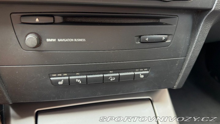 BMW 3 3,0   e90 330xD 1800