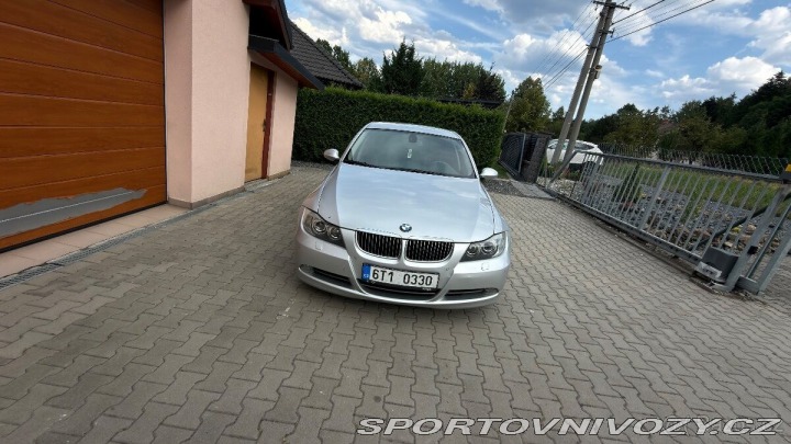BMW 3 3,0   e90 330xD 1800