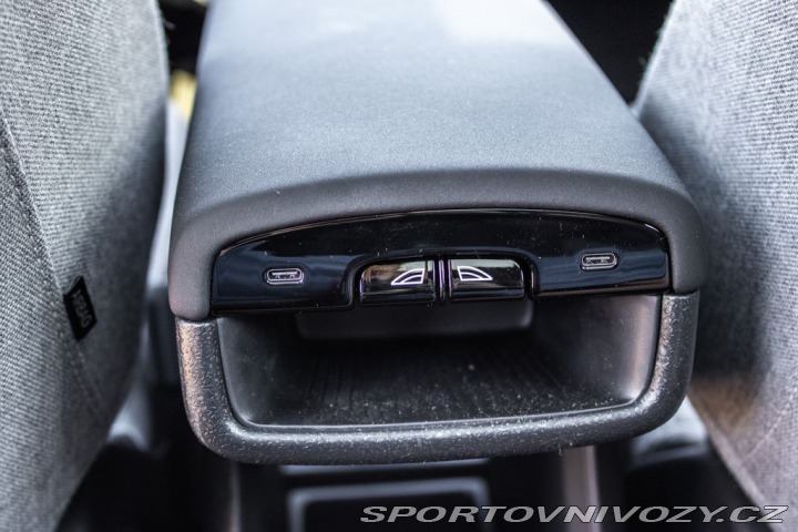 Volvo EX30 2024