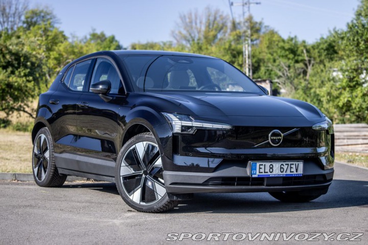 Volvo EX30 2024